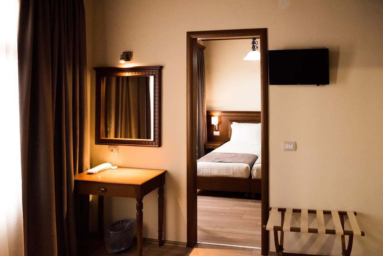Hotel Argjiro Gjirokastër 외부 사진