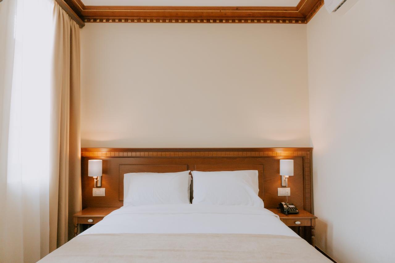 Hotel Argjiro Gjirokastër 외부 사진